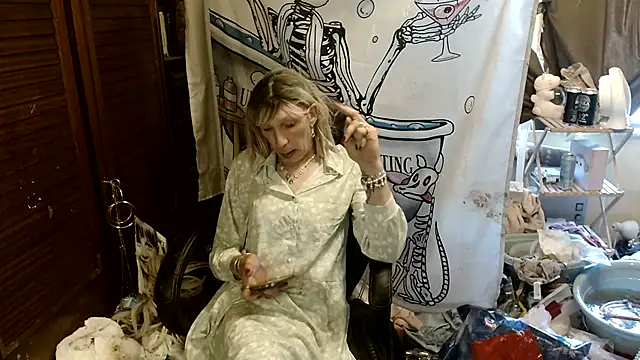 Ombeline1 webcam show