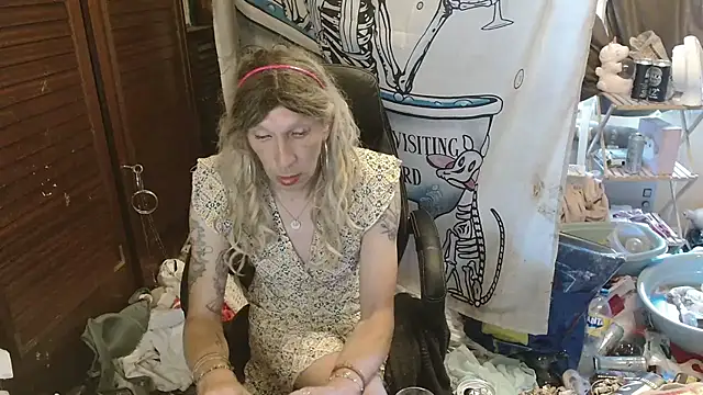 הופעת וובקאם של Ombeline1