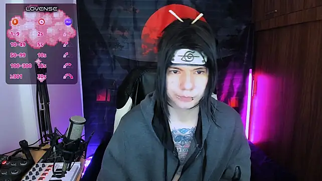 Adam_Rocket Show in webcam