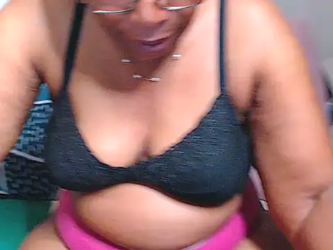 Freakyassnwildx's Webcam Show