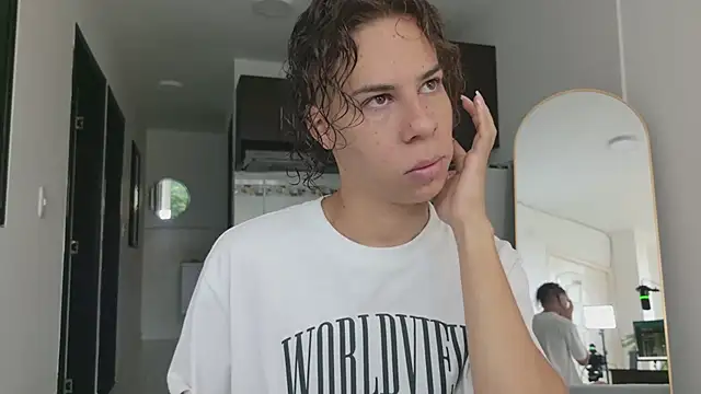 grey___27 Webcam Show