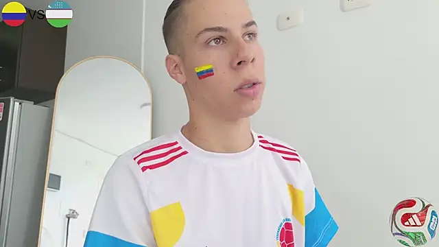 grey___27 Show in webcam