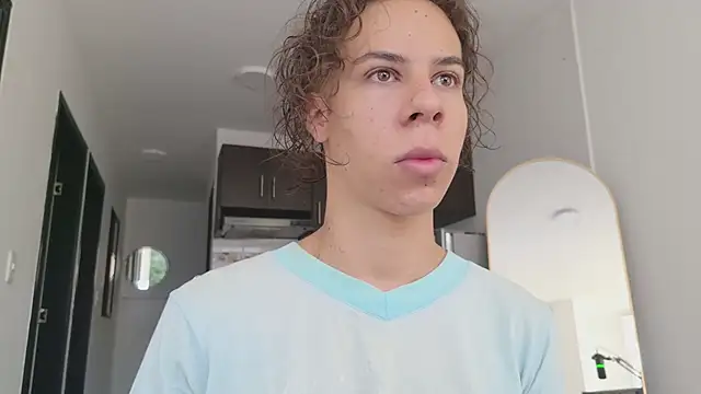 grey___27 Show Webcam