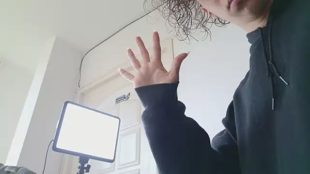 grey___27のウェブカメラショー