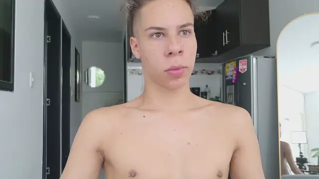 grey___27 Show in webcam