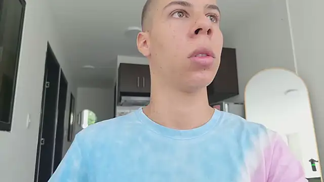 grey___27 Show Webcam