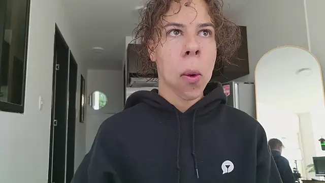 grey___27 Show Webcam
