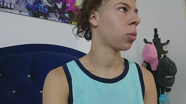 grey___27 Show Webcam