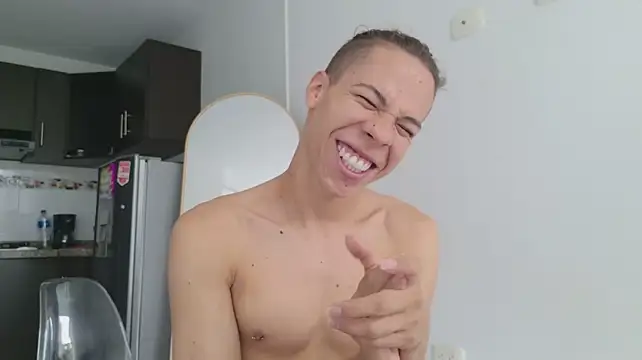 grey___27 Webcam show