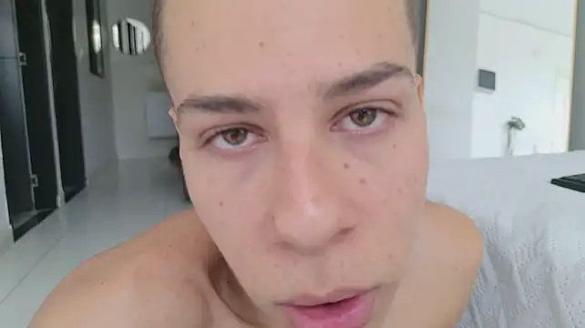grey___27 Webcamshow