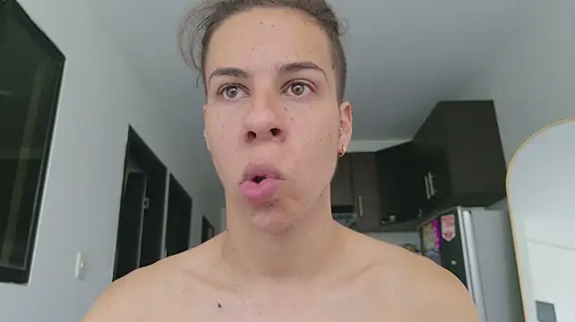 grey___27 Webcam show