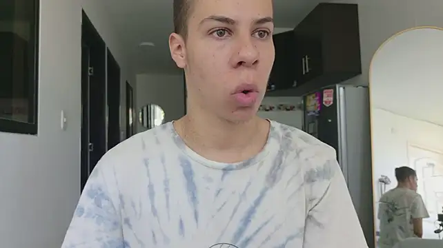 grey___27 Show Webcam
