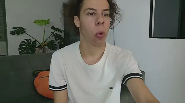 grey___27 Webcam show