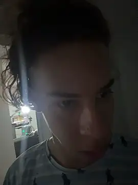 grey___27 网络视讯表演
