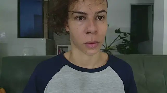 grey___27 Show Webcam