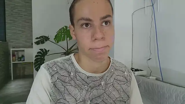 grey___27 网络视讯表演