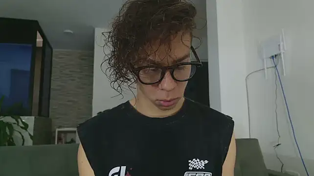 grey___27 Webcam Show