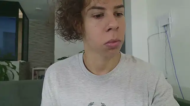 grey___27 Webcam Show