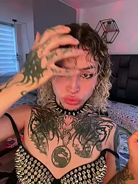 Pokazy przed kamerką – Bonnie_vega
