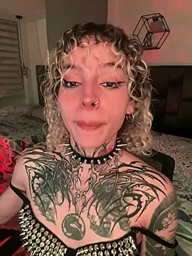 Show modela Bonnie_vega na web-kameri