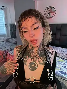 Bonnie_vega webcam show