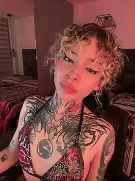 Bonnie_vega Show in webcam