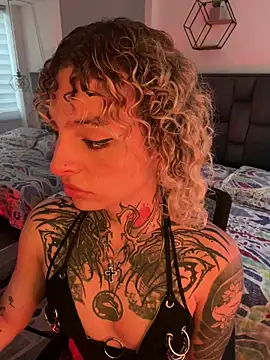 Show modela Bonnie_vega na web-kameri