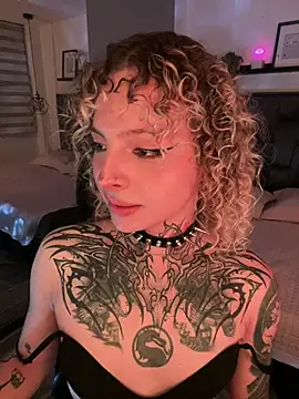 Show modela Bonnie_vega na web-kameri
