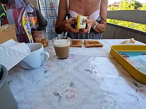 mia69x Шоу с уебкамера