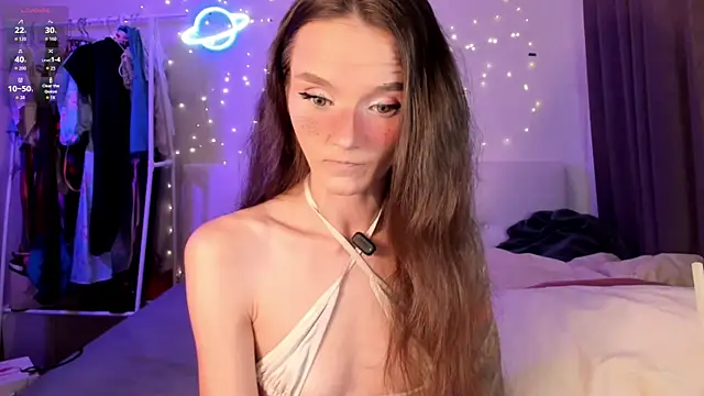HottieEVER XXX чат на живо
