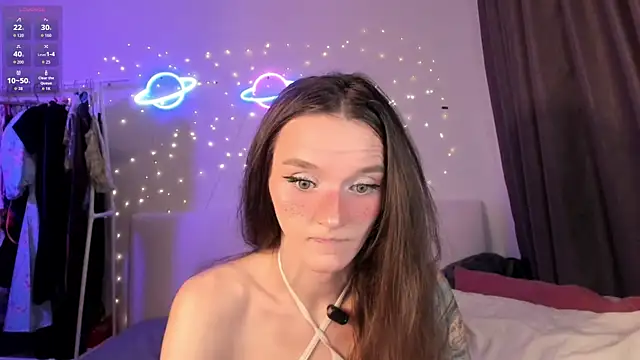 دردشة HottieEVER الجنسية المباشرة
