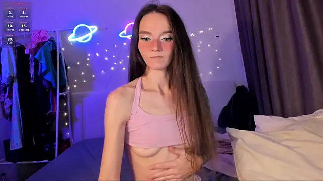 دردشة HottieEVER الجنسية المباشرة