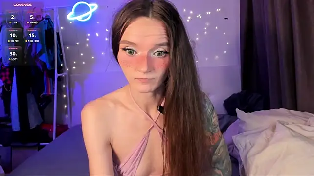 HottieEVER's Webcam Show