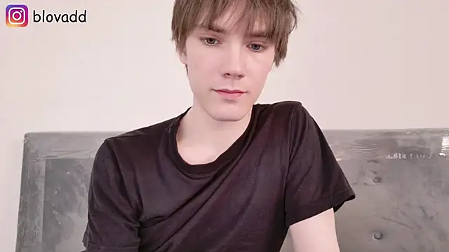 callmenineoneseven: вебкам-шоу