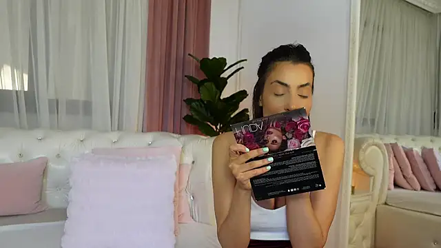 Chat XXX en directo de NinaCrystal1