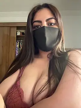 Hot-Sarah-arab Adlı Modelin Web Kamerası Şovu