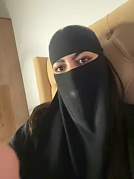 Hot-Sarah-arab Adlı Modelin Web Kamerası Şovu