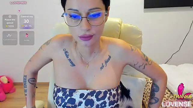 kissnicol32 Chat XXX live