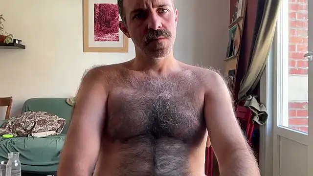 Brianjonest Pertunjukan Webcam