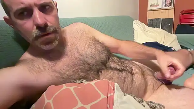 Brianjonest Show Webcam