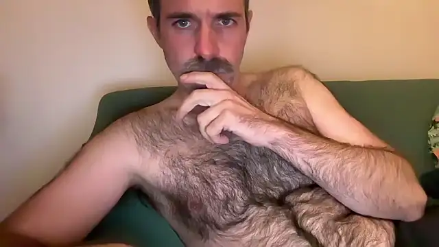 Brianjonest Pertunjukan Webcam