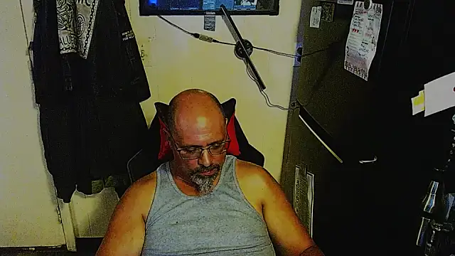 KrazyLegz's Webcam Show