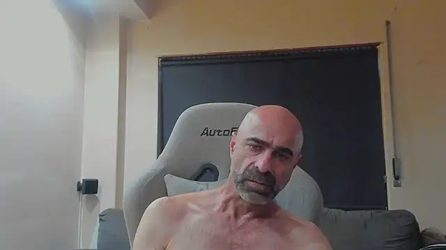 Bicopflirt's Webcam Show