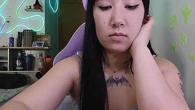 Japabaixinha Chat XXX live