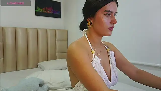 Phiamat_'s Live XXX Chat