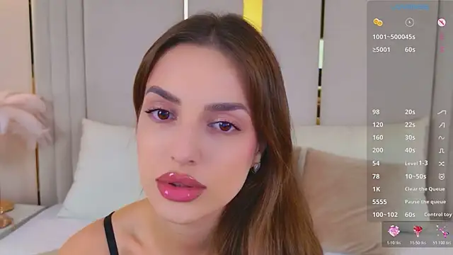 BellaHalles' Live XXX Chat