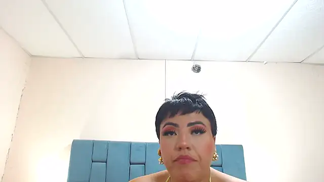 LeahMillerr's Webcam Show
