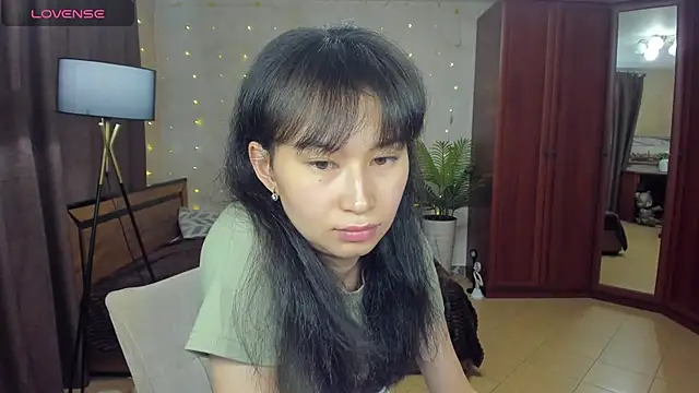 SheilaRare Adlı Modelin Canlı Sohbet Odası