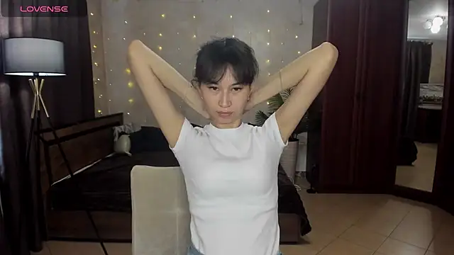 Chatroom XXX en direct de SheilaRare