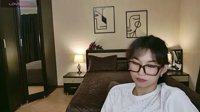 SheilaRare's Live XXX Chat